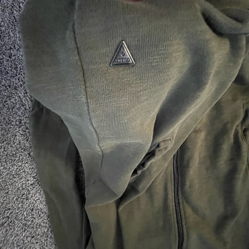 Guess Lightweight Full-Zip Jacket - image 2